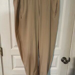 Women’s Tan Hiking Pants